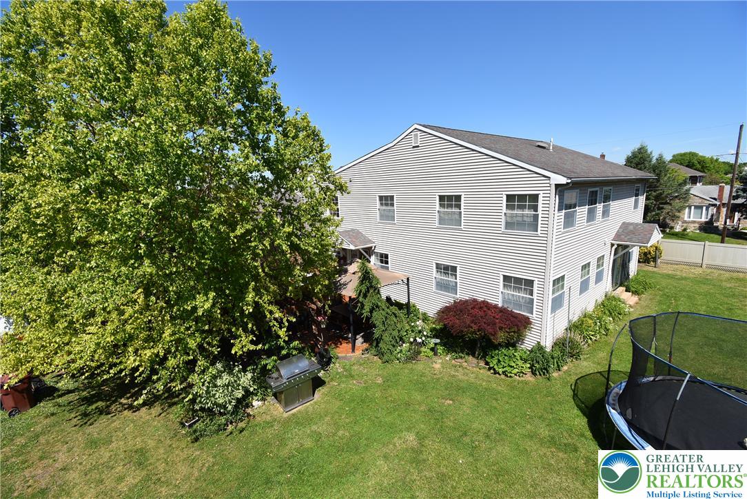 424 Grape Street Property Photo 58