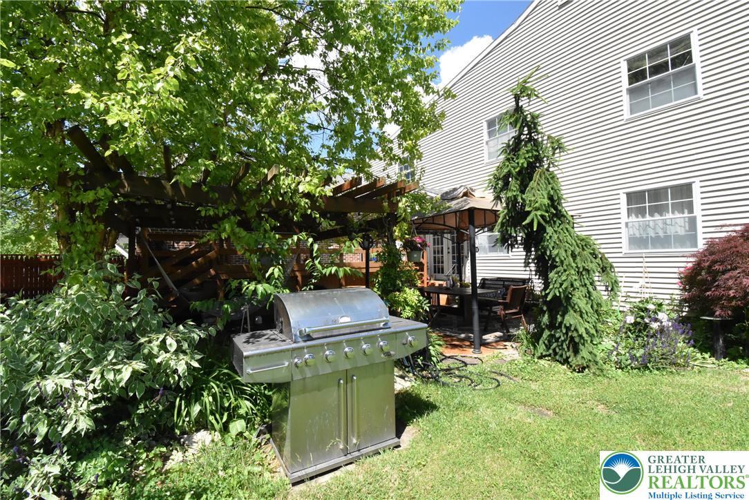 424 Grape Street Property Photo 62