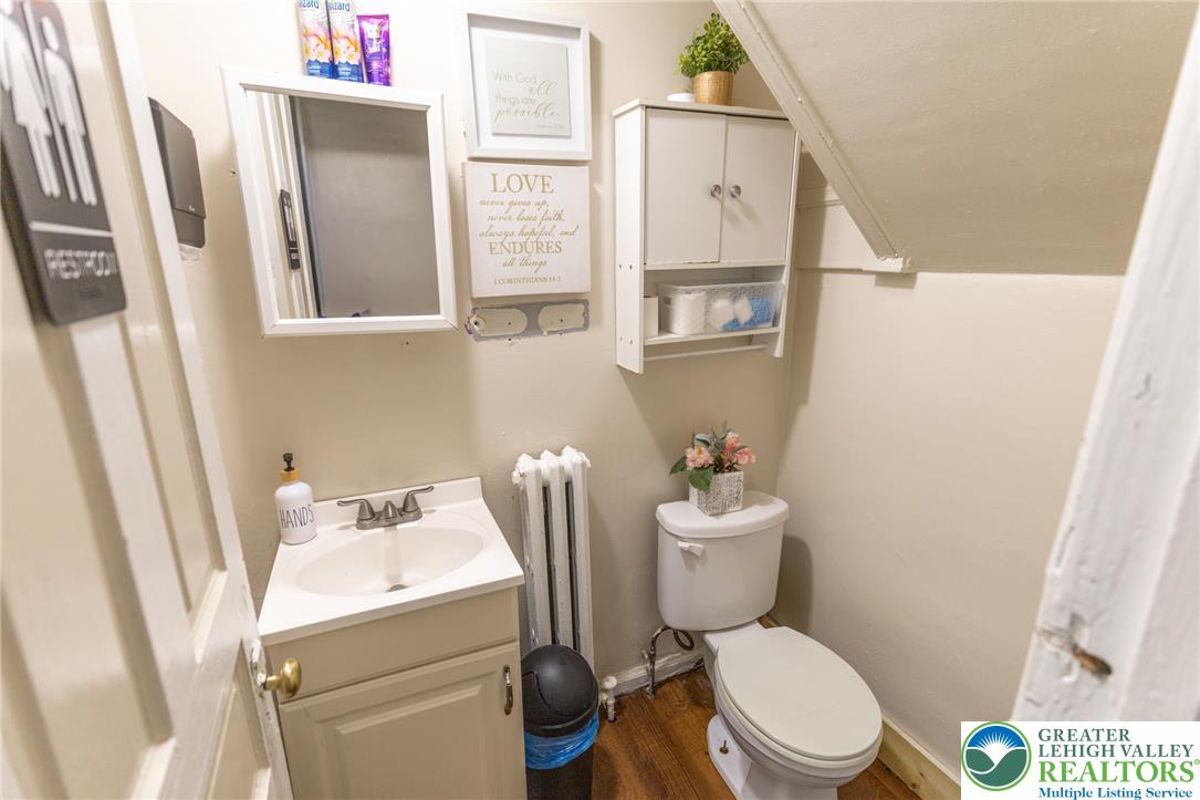 247 North 10th Street Property Photo 8
