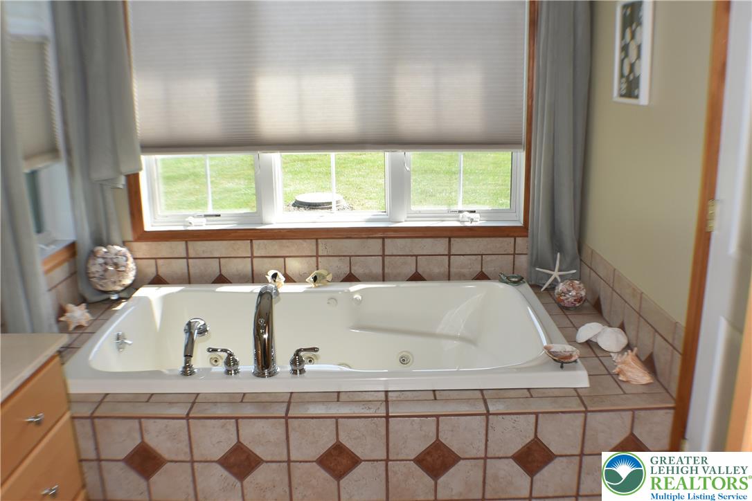 1084 Old School Rd Property Photo 39