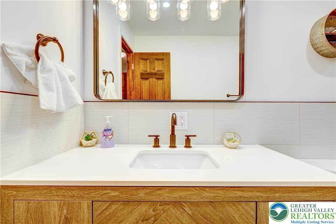 143 Cathleen Drive Property Photo 32