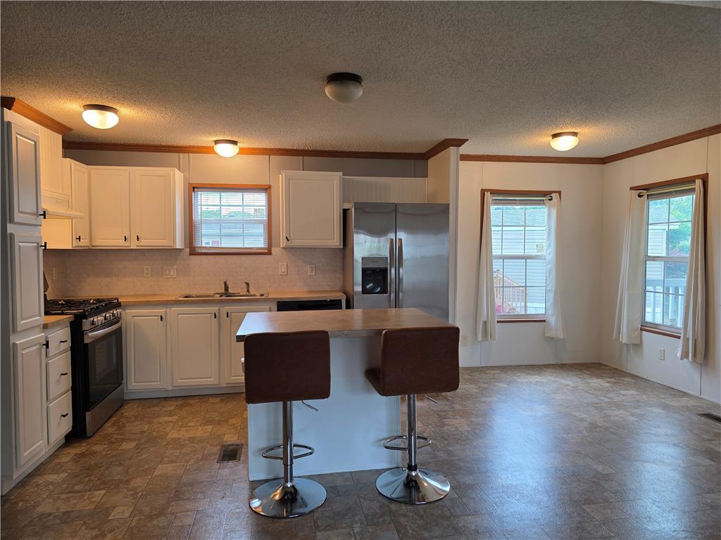 4202 Silver Fox Court Property Photo 3