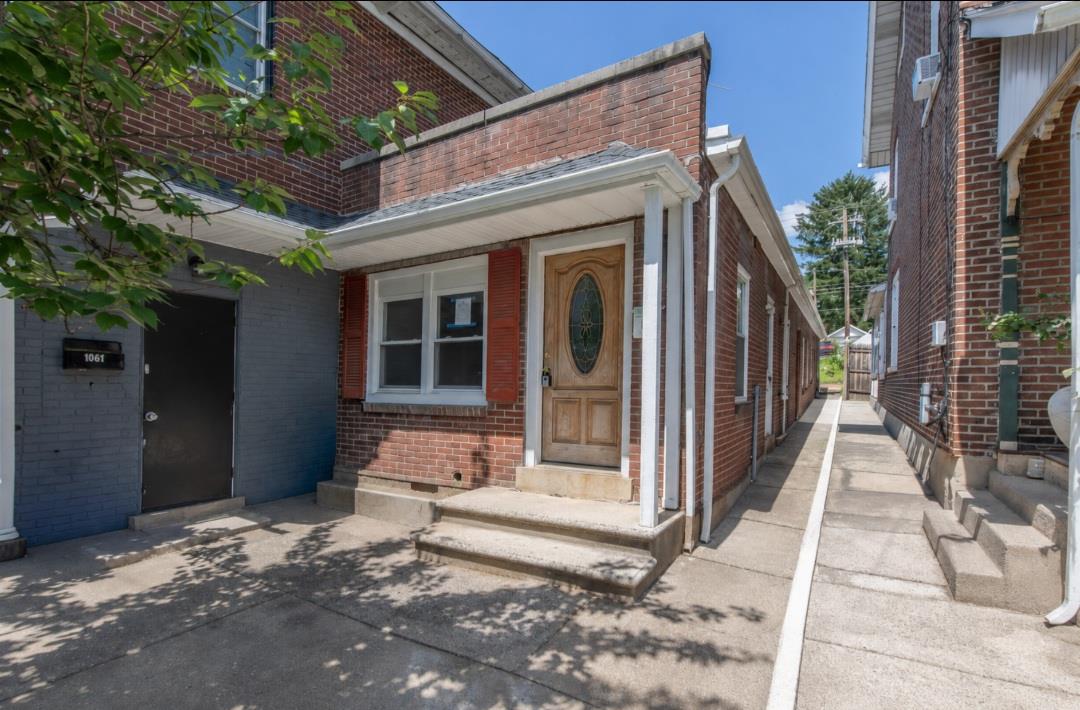 1059 Seneca Street Property Photo 1