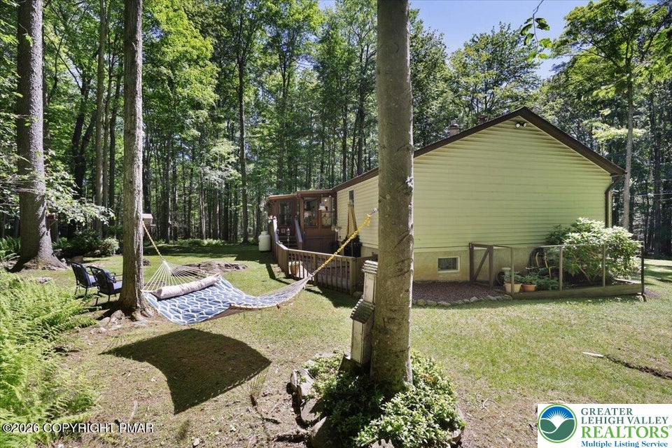 137 Outer Drive Property Photo 6