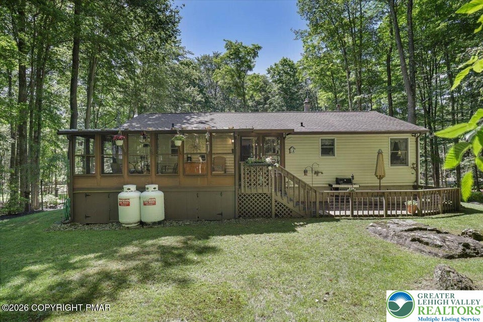 137 Outer Drive Property Photo 8