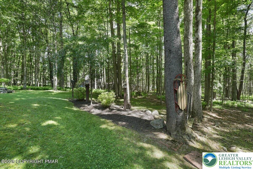 137 Outer Drive Property Photo 10