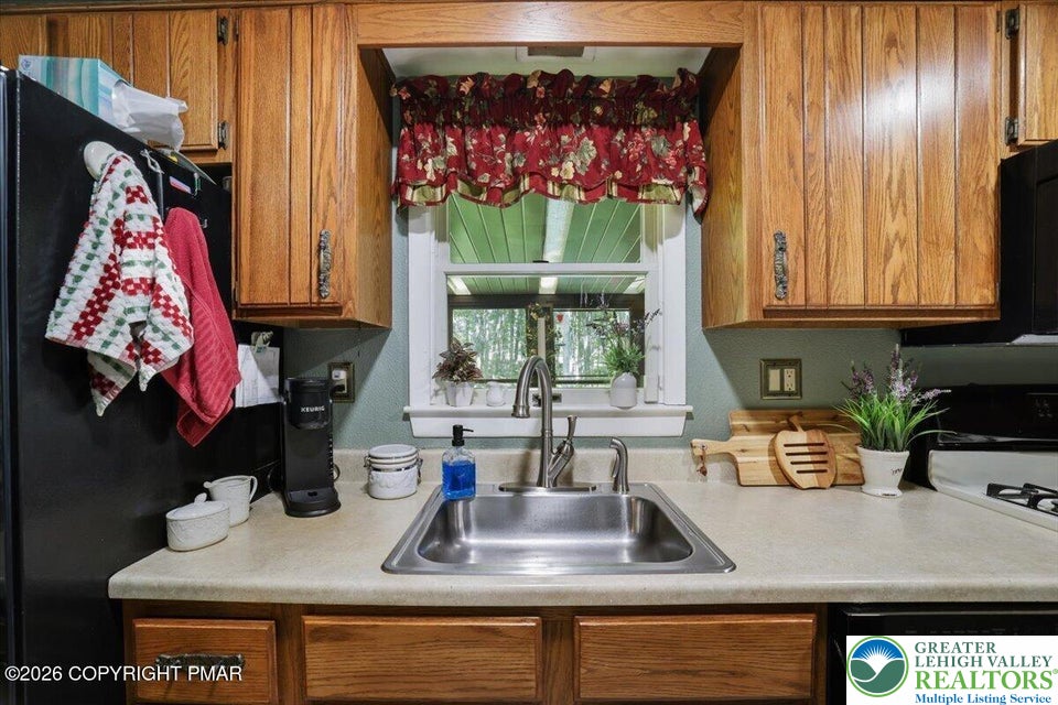 137 Outer Drive Property Photo 28