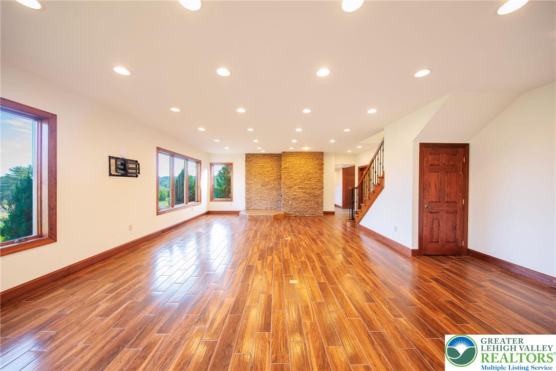 374 Packer Drive Property Photo 16