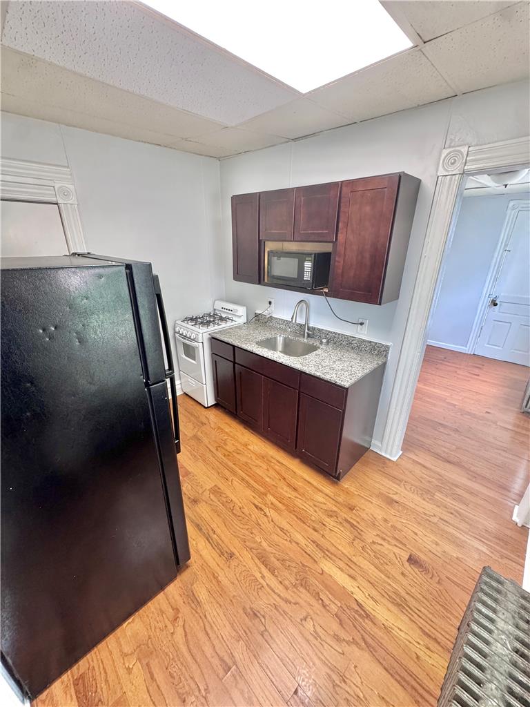 501 West Allen Street 2 Property Photo 3
