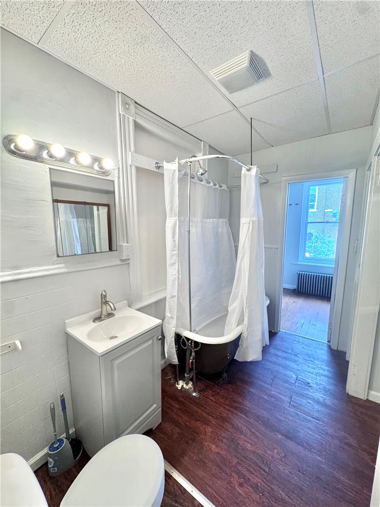501 West Allen Street 2 Property Photo 6