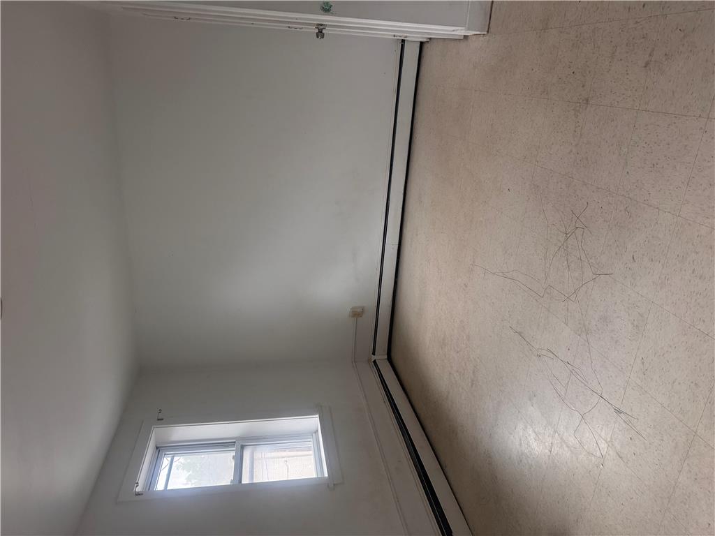 148 West Linden Street Property Photo 8