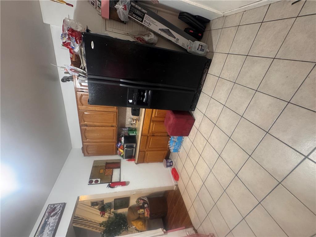 335 14th Street Property Photo 9