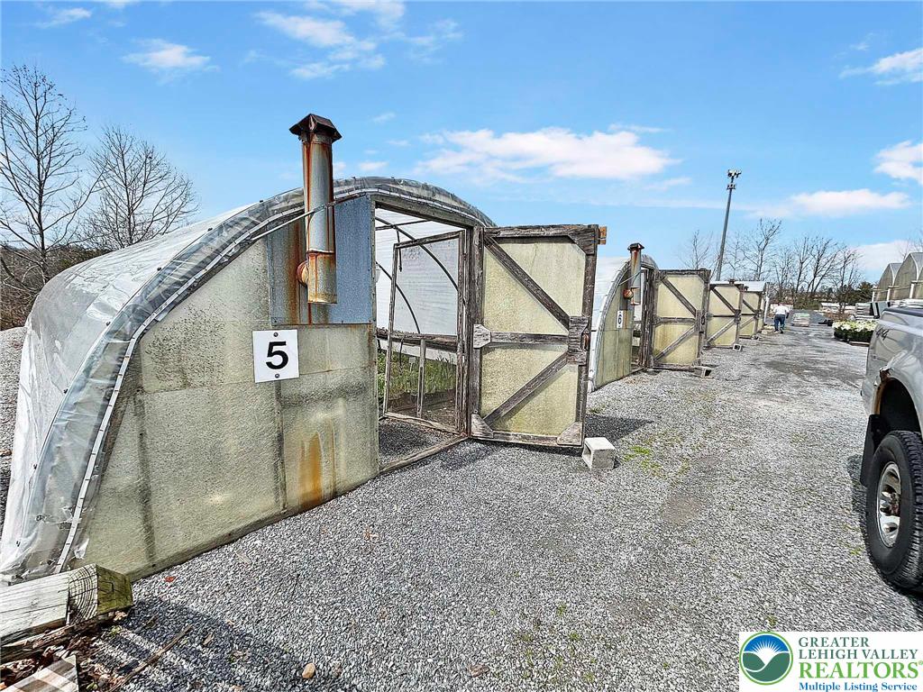 1422 Main Street Property Photo 18