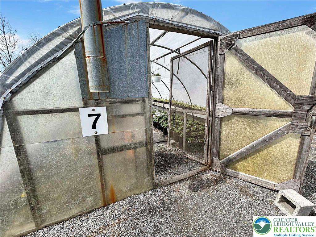 1422 Main Street Property Photo 22
