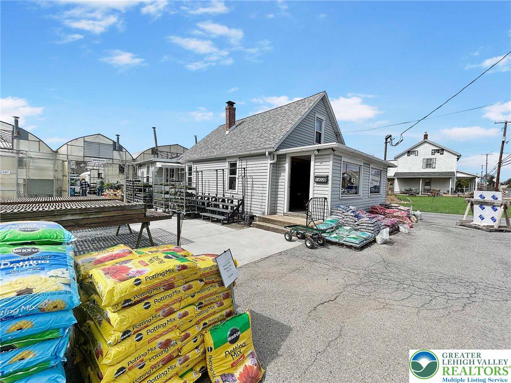 1422 Main Street Property Photo 48