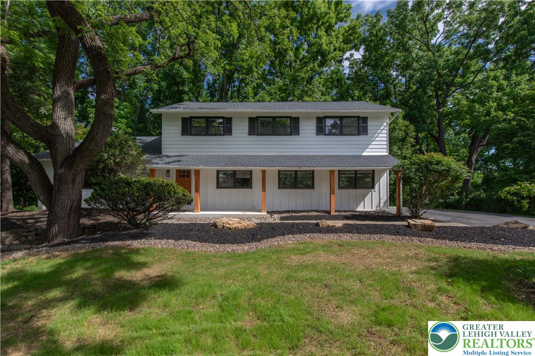 2011 Greenwood Road Property Photo 1