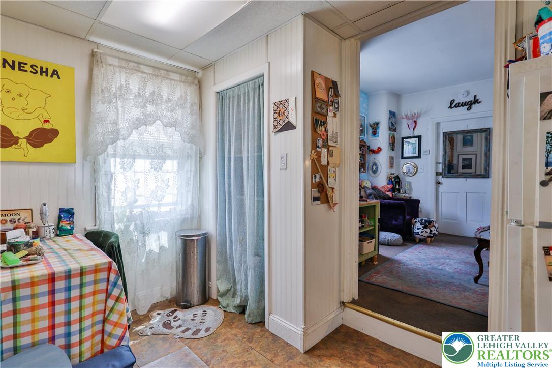 820 New Street Property Photo 8