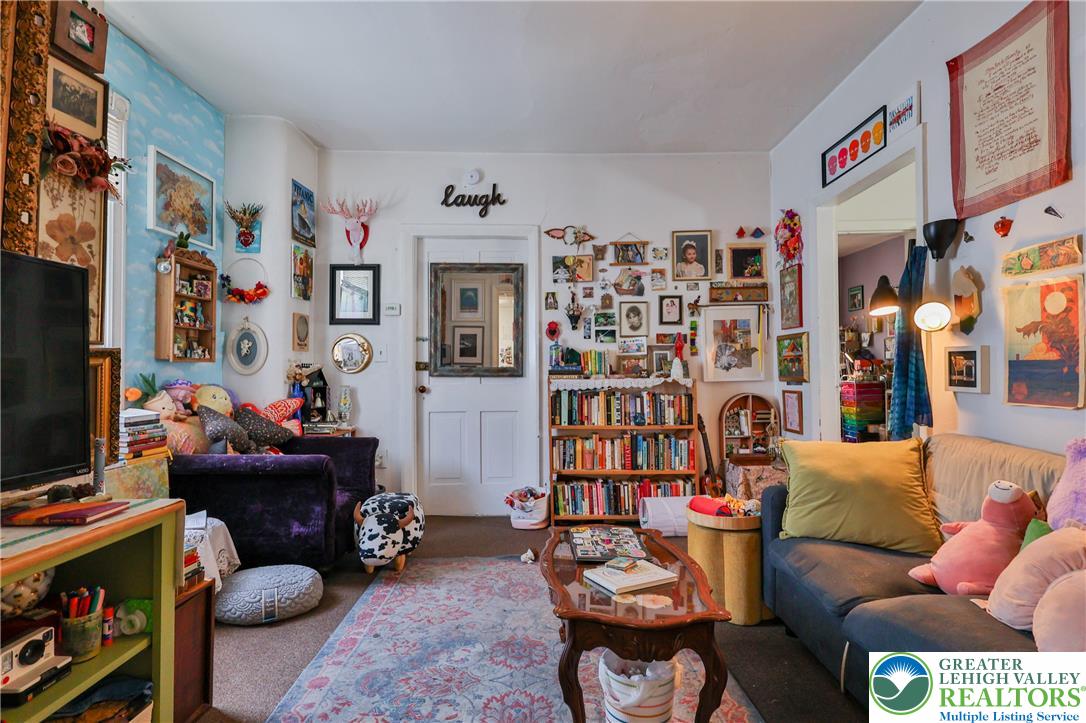 820 New Street Property Photo 11