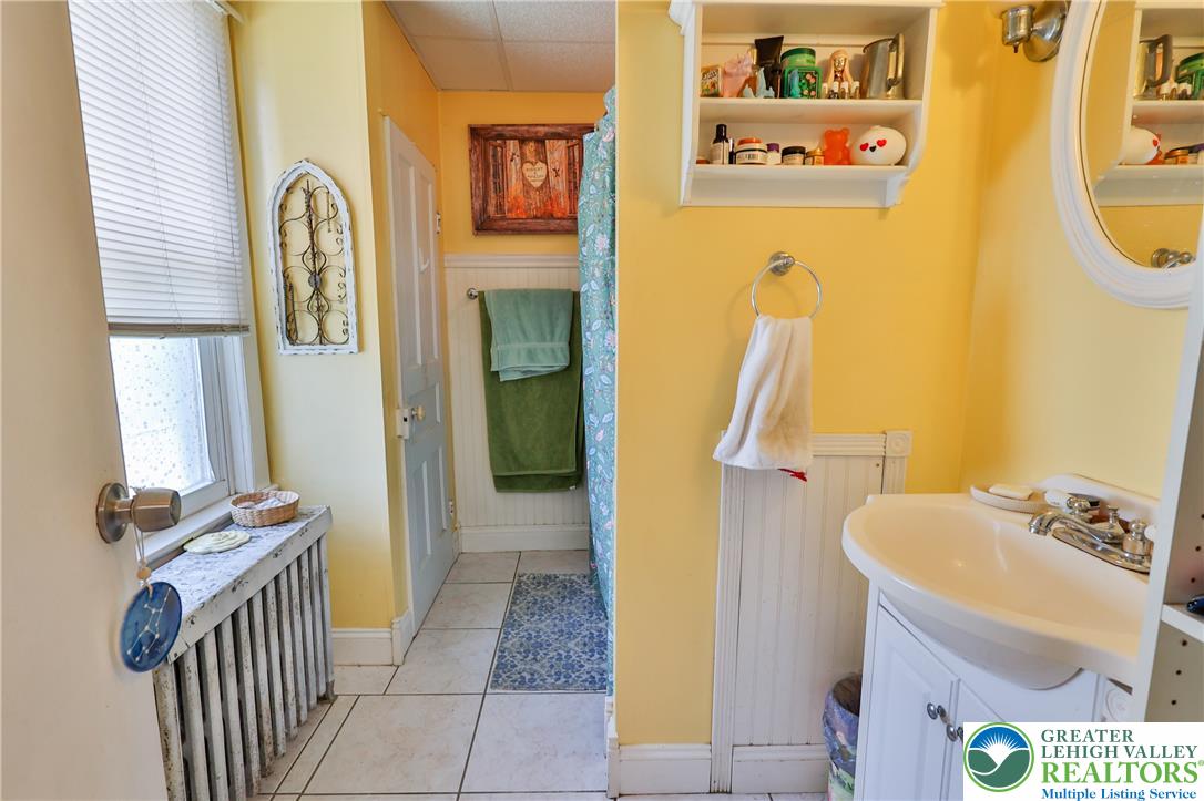 820 New Street Property Photo 14