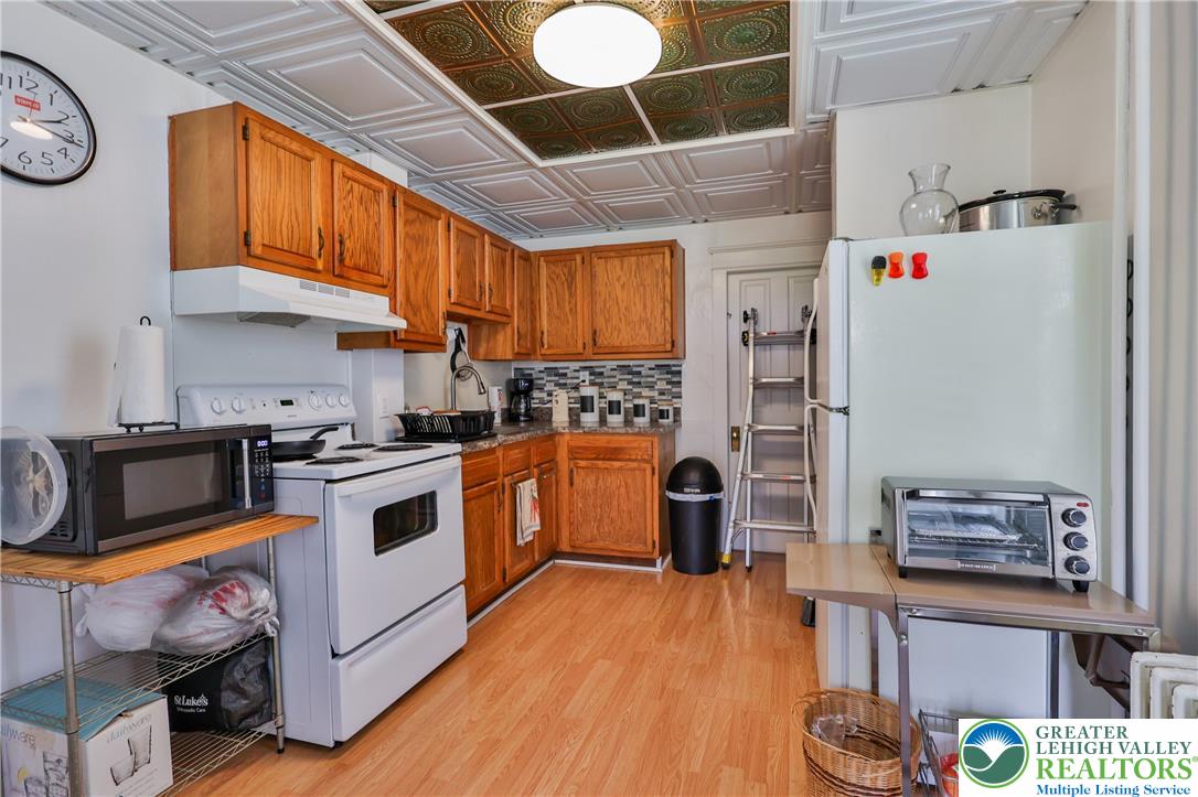 820 New Street Property Photo 21