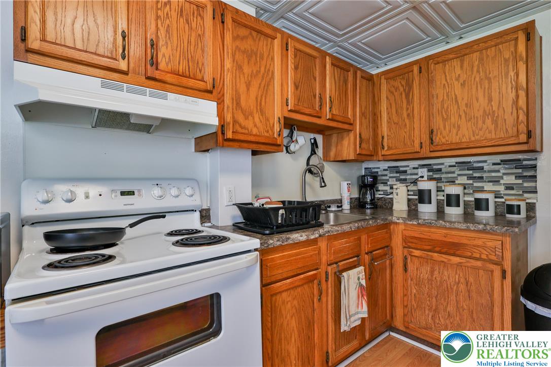 820 New Street Property Photo 22