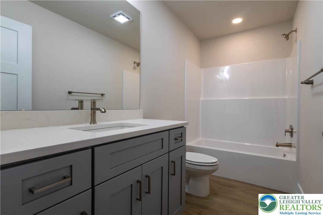 1411 Greenview Drive 19 Property Photo 20