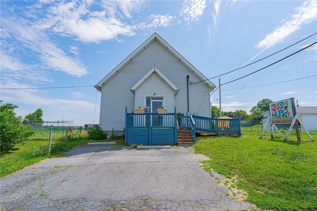 23 14th Street Property Photo 1