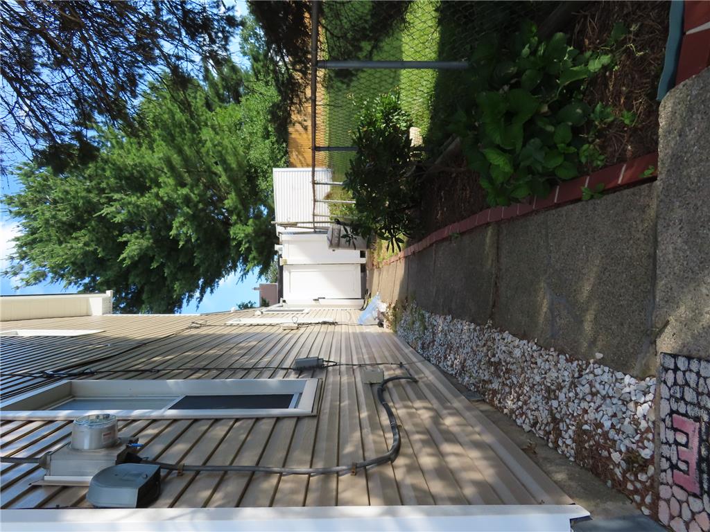 412 3rd Street Property Photo 4