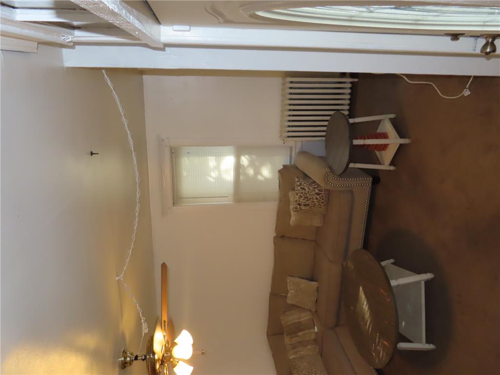 412 3rd Street Property Photo 5