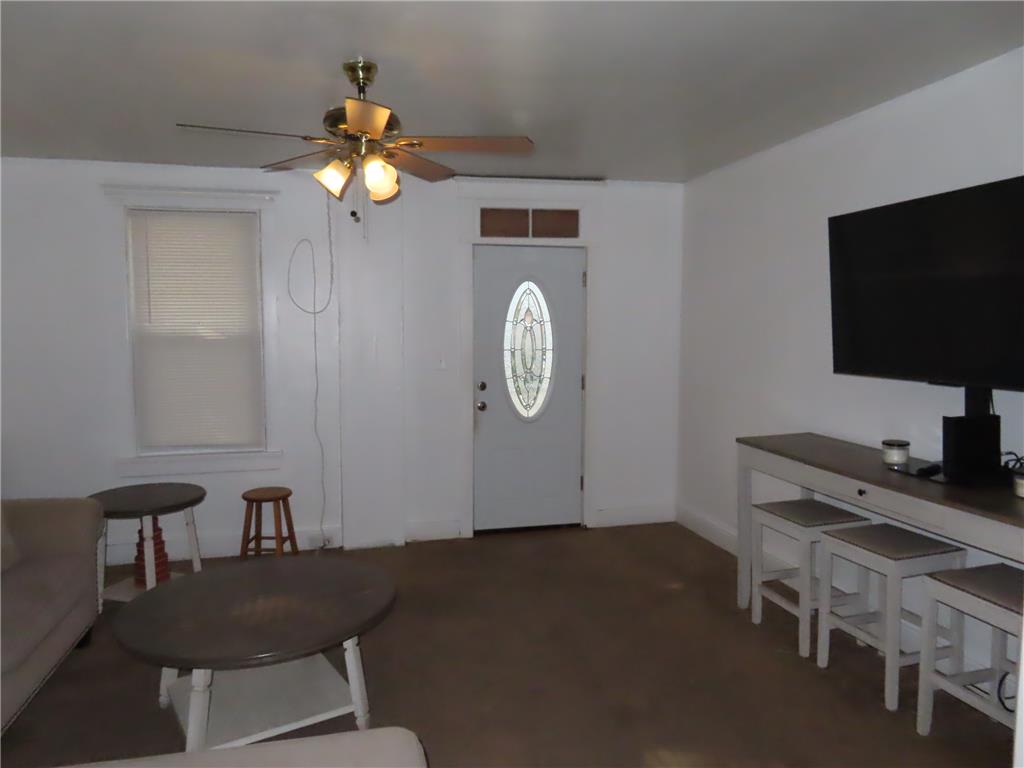 412 3rd Street Property Photo 7