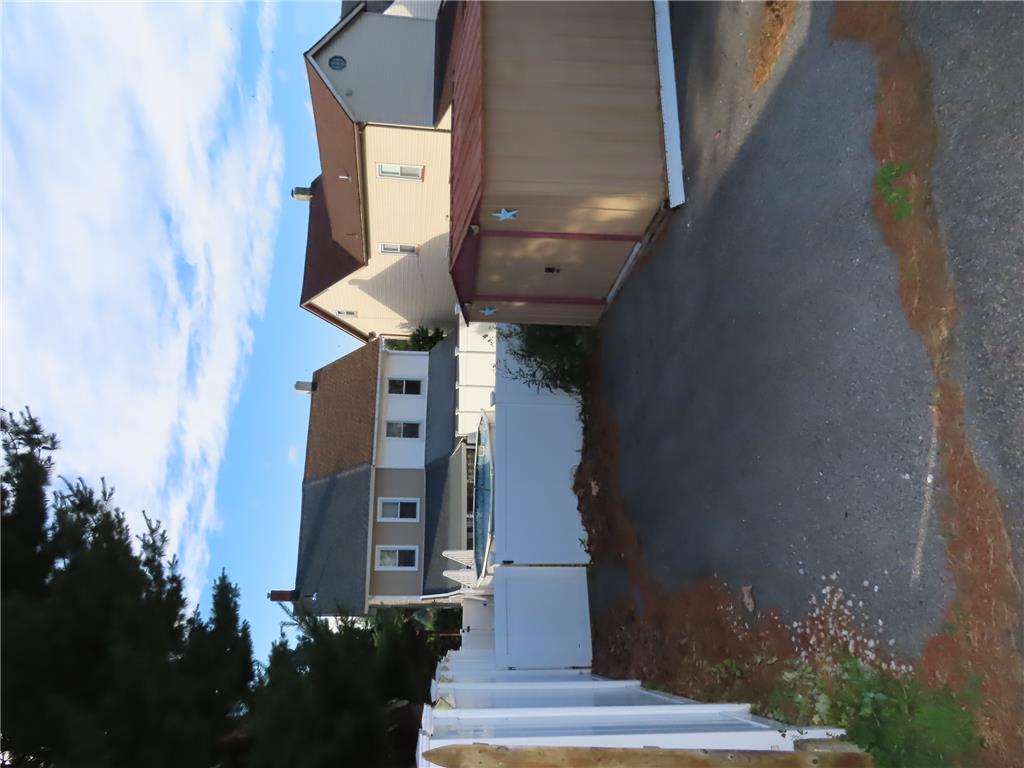 412 3rd Street Property Photo 16