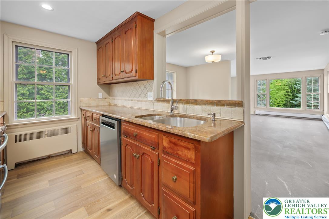 1020 Highland Avenue Property Photo 18