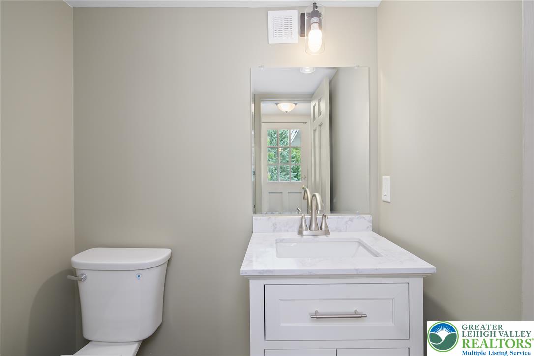 1020 Highland Avenue Property Photo 22