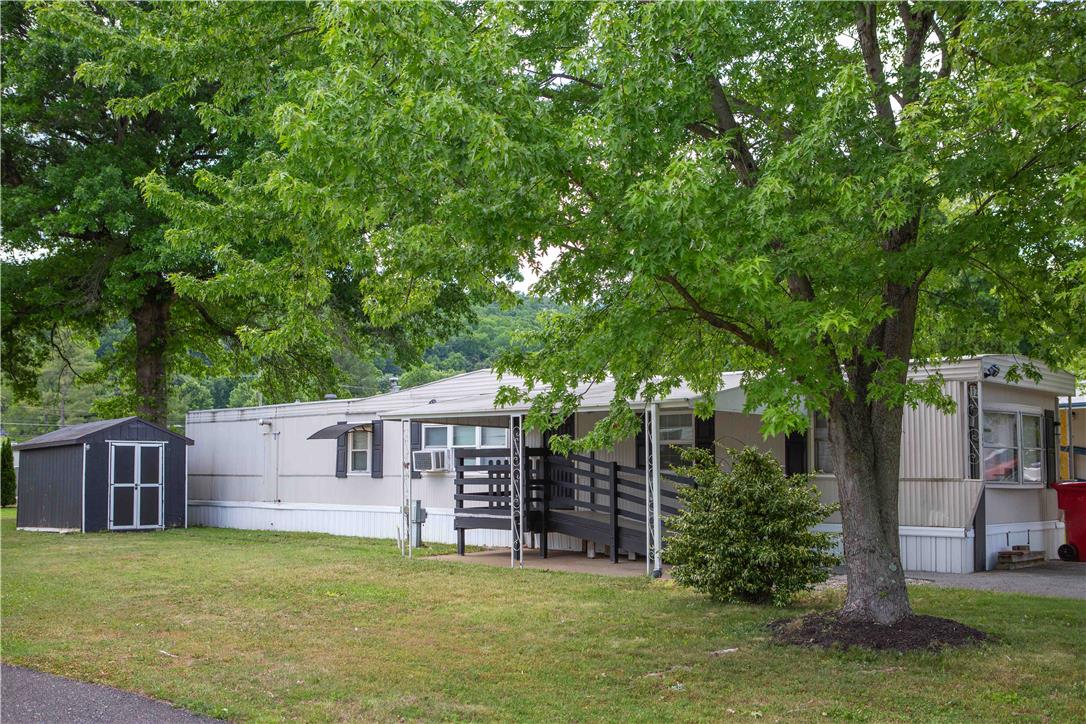 128 Concord Drive Property Photo 1