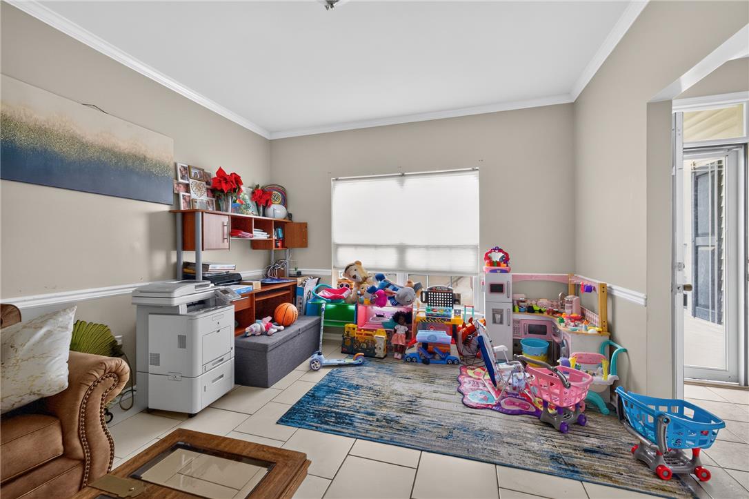 142 Willow Drive Property Photo 3