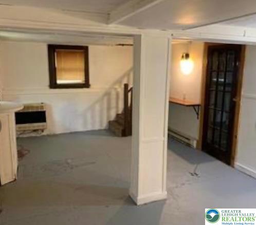 421 East Railroad Street Property Photo 10