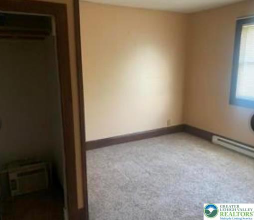 421 East Railroad Street Property Photo 21