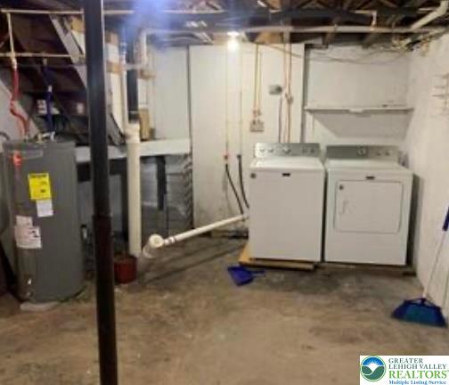 421 East Railroad Street Property Photo 26