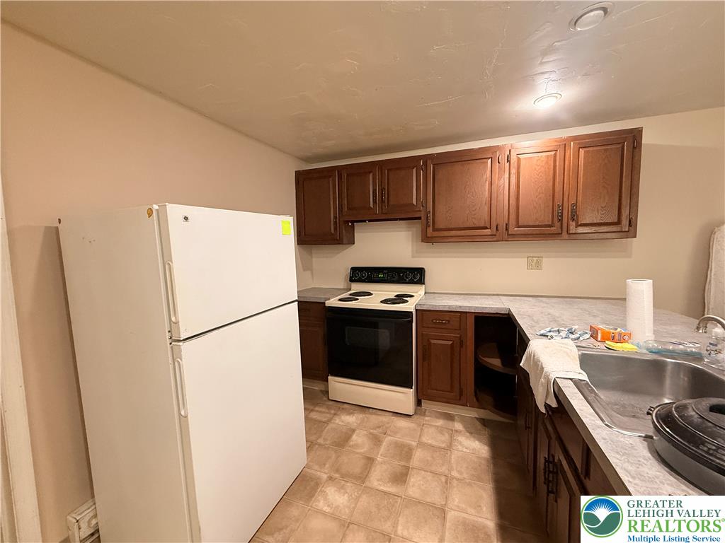213 East Bertsch Street 3 Property Photo 3