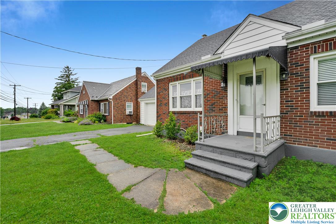 5140 Route 873 Property Photo 2