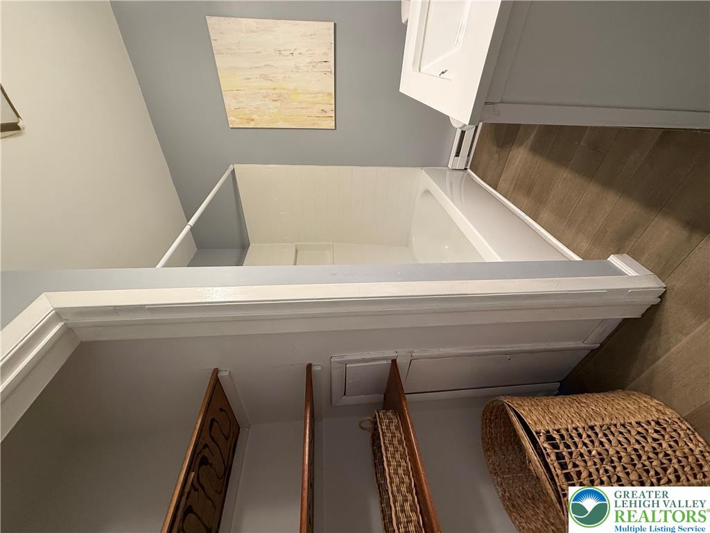 880 New York Avenue Property Photo 13