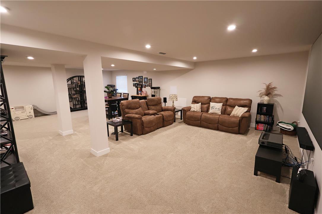 3904 Trythall Street Property Photo 24