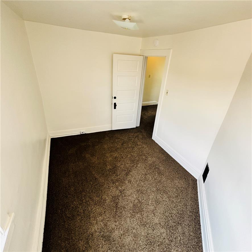 551 Park Property Photo 11