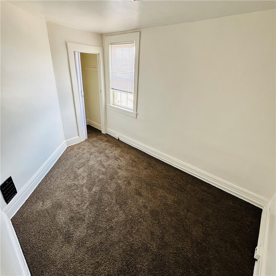 551 Park Property Photo 23