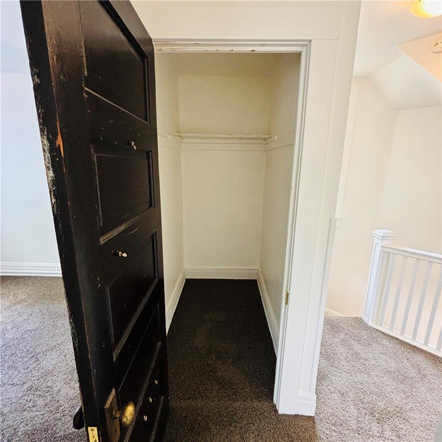 551 Park Property Photo 30