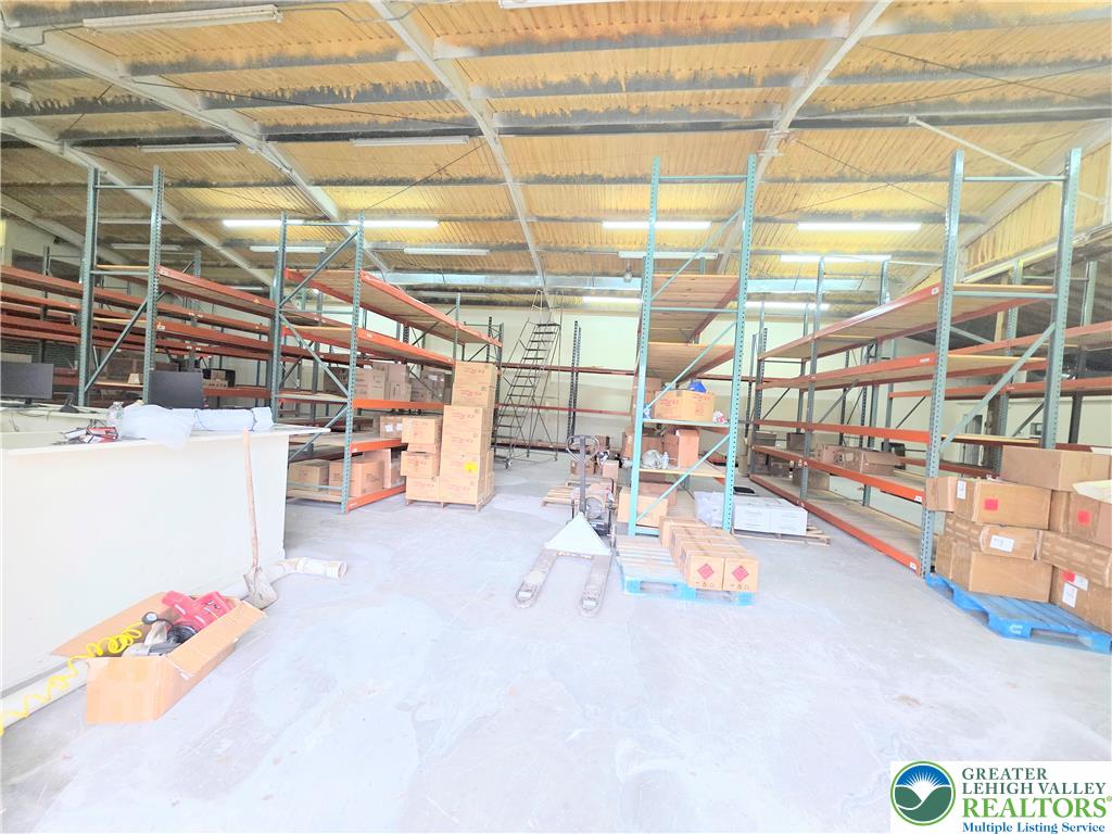 3142 Oak Grove Road Property Photo 6