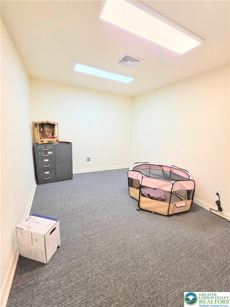 3142 Oak Grove Road Property Photo 9
