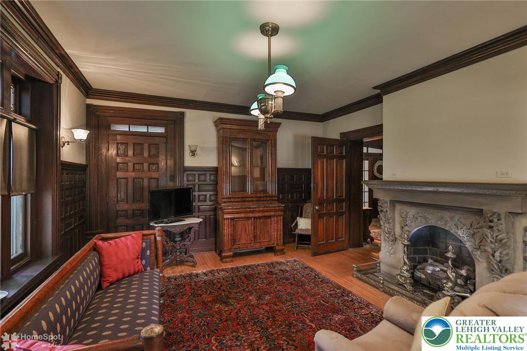 616 2nd Street Property Photo 26