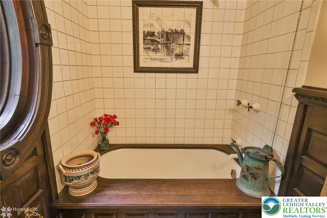 616 2nd Street Property Photo 33