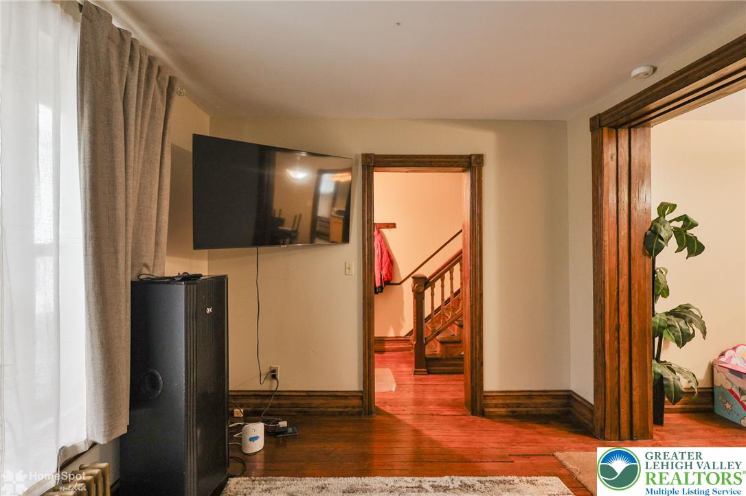 616 2nd Street Property Photo 66